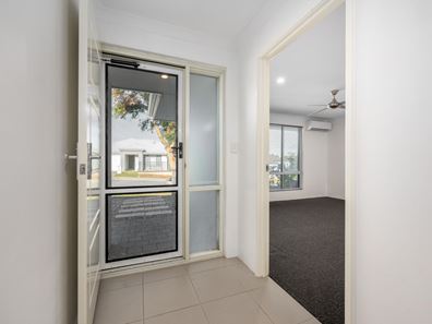 10 Yateley Way, Wellard WA 6170