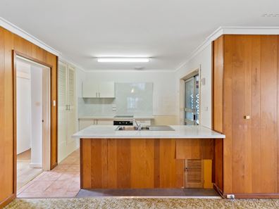 44 Janis Street, Halls Head WA 6210