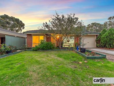 16 Wah Court, Atwell WA 6164