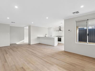 9 Nanarup Street, Two Rocks WA 6037