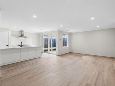 9 Nanarup Street, Two Rocks WA 6037