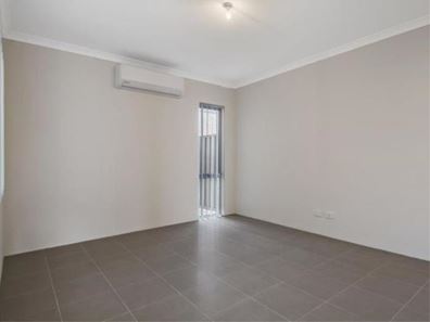 6/80 Dowitcher Loop, Gosnells WA 6110