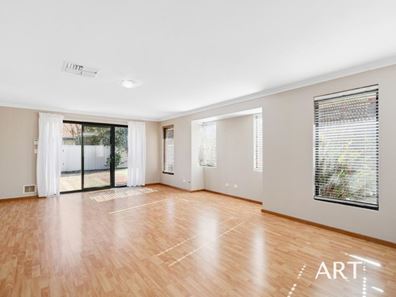7 Amboy Lane, Canning Vale WA 6155