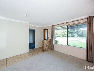 12 Adare Place, Coodanup WA 6210