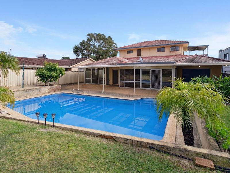 8 Grimsay Road, Ardross WA 6153