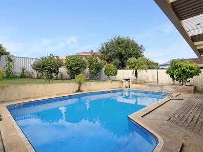 8 Grimsay Road, Ardross WA 6153