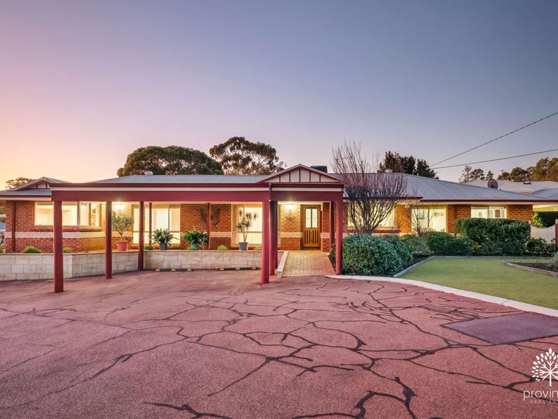 15 Prichard Road, Greenmount WA 6056