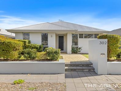 302 Peelwood Parade, Halls Head WA 6210