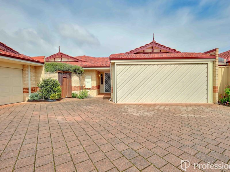 182B Forest Lakes Drive, Thornlie