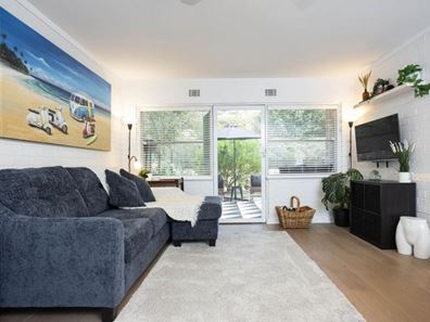 2/70-72 Broadway, Crawley WA 6009