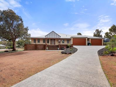 1 Kilfoyle Rise, Bedfordale WA 6112