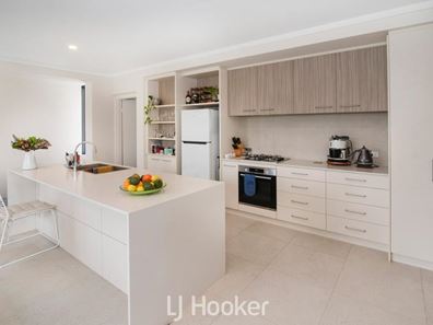 8/44 Bell Drive, Broadwater WA 6280