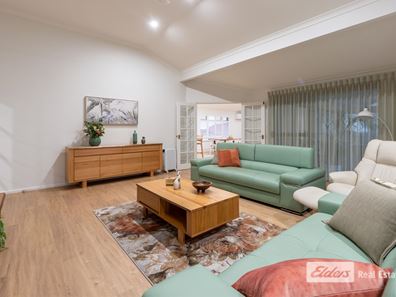 13 Serpentine Crescent, Mount Melville WA 6330
