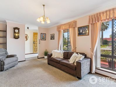 35 Narcissus Avenue, Parkwood WA 6147
