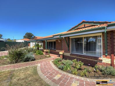 14 Coola Place, High Wycombe WA 6057