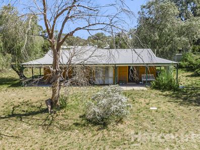 2 Fairway Terrace, Preston Beach WA 6215