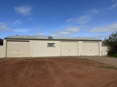 2 Conroy Street, Katanning WA 6317