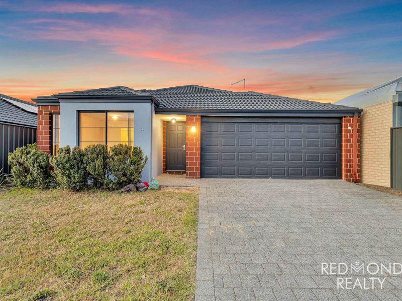 27 Avon Road, Yanchep WA 6035