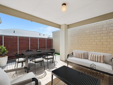 2/2 Malting Court, Canning Vale WA 6155