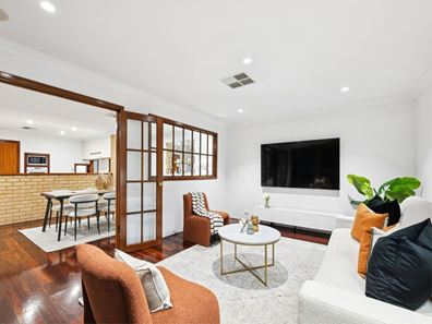 8 Quirk Dale, Winthrop WA 6150