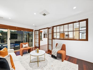 8 Quirk Dale, Winthrop WA 6150