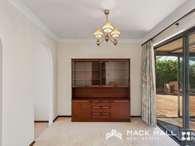 8 Ashton Place, Leeming WA 6149