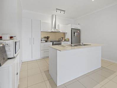 7-3 Badock Place, Millars Well WA 6714
