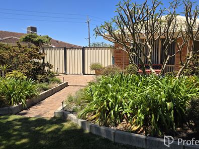 47 Lakesend Road, Thornlie WA 6108