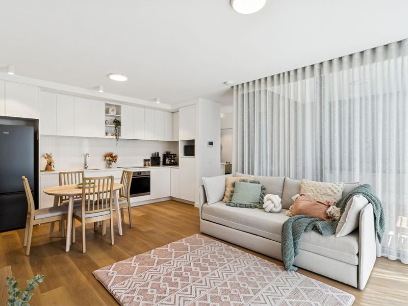 114/2 Thorburn Way, Shenton Park