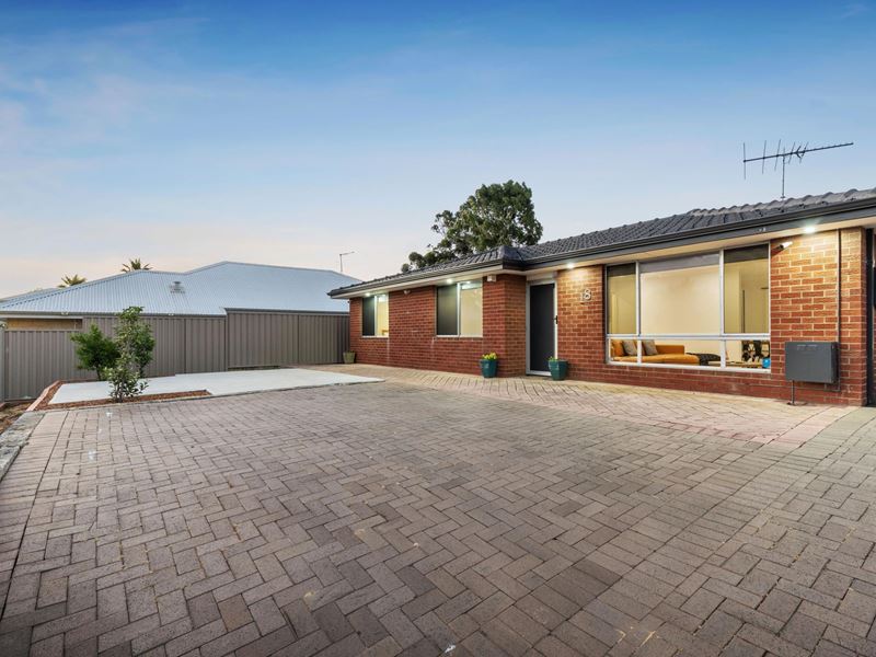 18 Nineham Avenue, Spearwood WA 6163