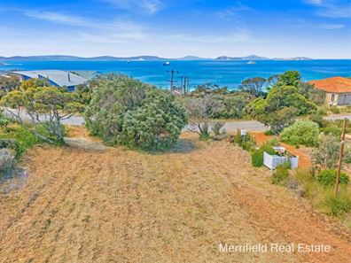 11 Caledonia Crescent, Goode Beach WA 6330