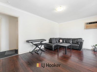 29 Montrose Avenue, Girrawheen WA 6064