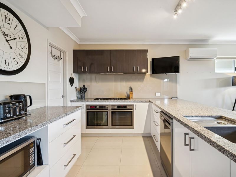 73b Bellazario Promenade, Aveley