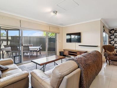 73b Bellazario Promenade, Aveley WA 6069