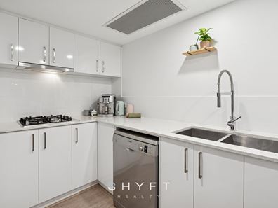 2/22 May Street, Scarborough WA 6019