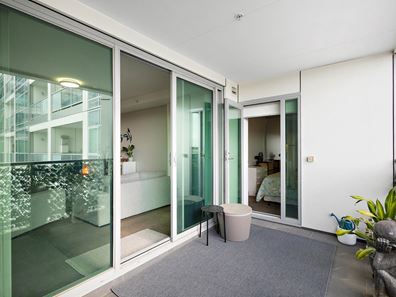 407/17 Malata Crescent, Success WA 6164