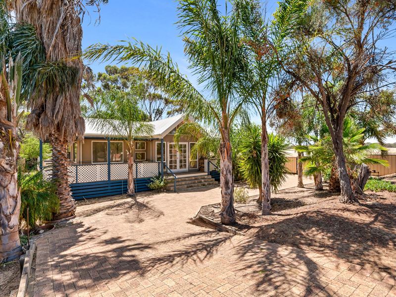 2 Forrest Street, Beverley WA 6304