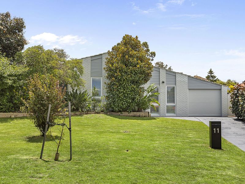 11 Elmton Way, Carine