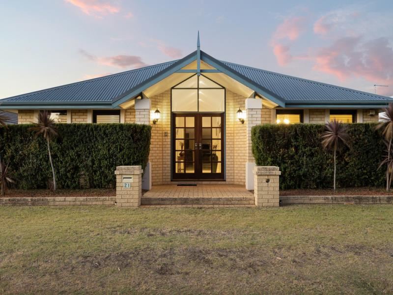 21 Lynch Avenue, Rockingham