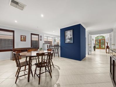 21 Lynch Avenue, Rockingham WA 6168