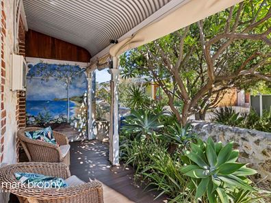 13 Douglas Street, Fremantle WA 6160