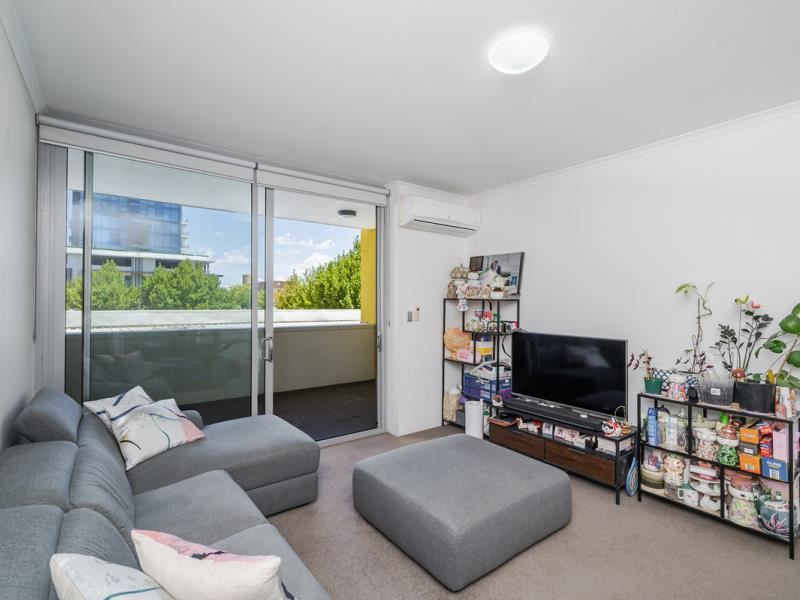 4/15 Aberdeen Street, Perth