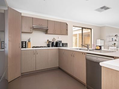 6/396 Hay Street, Somerville WA 6430