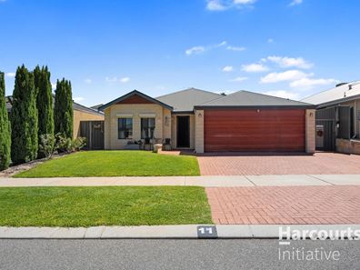 11 Kirkley Pass, Aveley WA 6069