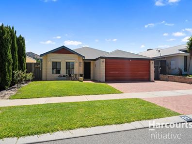 11 Kirkley Pass, Aveley WA 6069