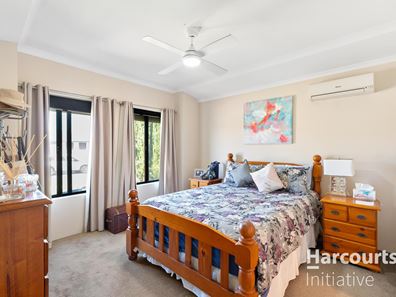 11 Kirkley Pass, Aveley WA 6069