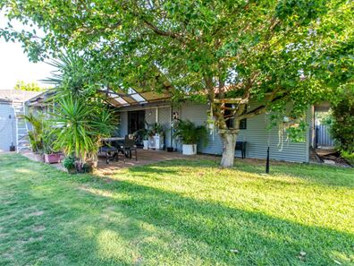16 Nalbarra Drive, Usher WA 6230