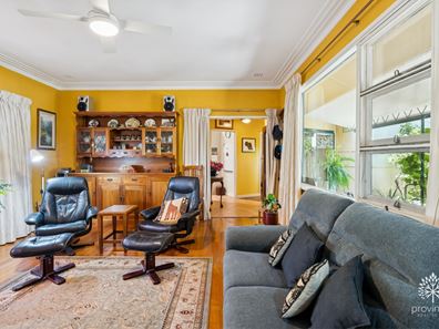 36B Traylen Road, Kalamunda WA 6076