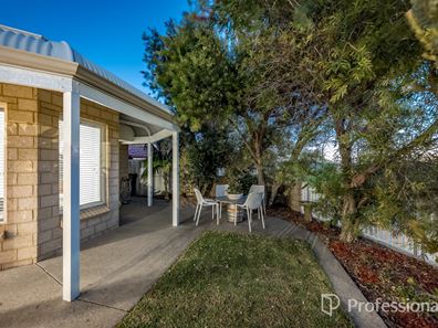 72 Dartmouth Circle, Quinns Rocks WA 6030