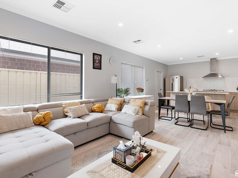 16 Xanthium Circle, Seville Grove